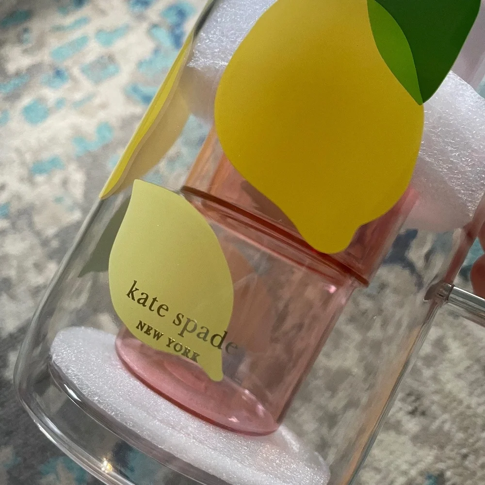 🍋 Kate Spade NY - Acrylic Lemon Pitcher & Set of 2 Cups 🍋